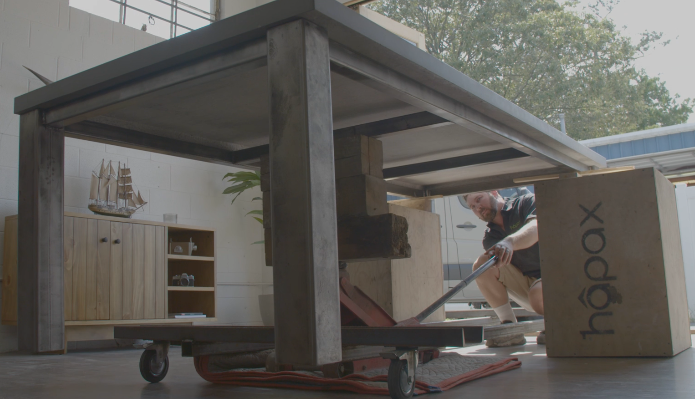 Mobile Conference Station — Concrete conference table, Mobile workstation